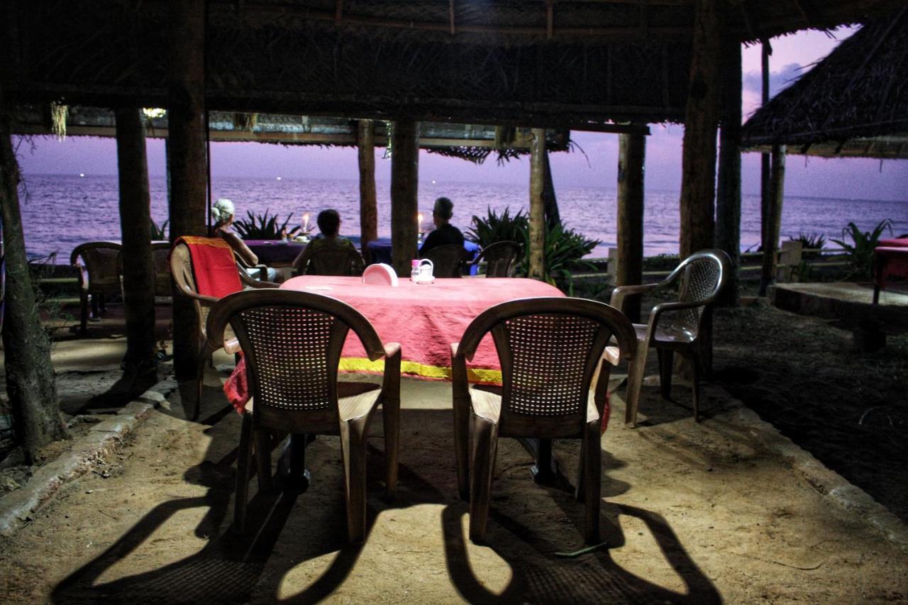 Sukriti Beach Resort Varkala Exteriér fotografie