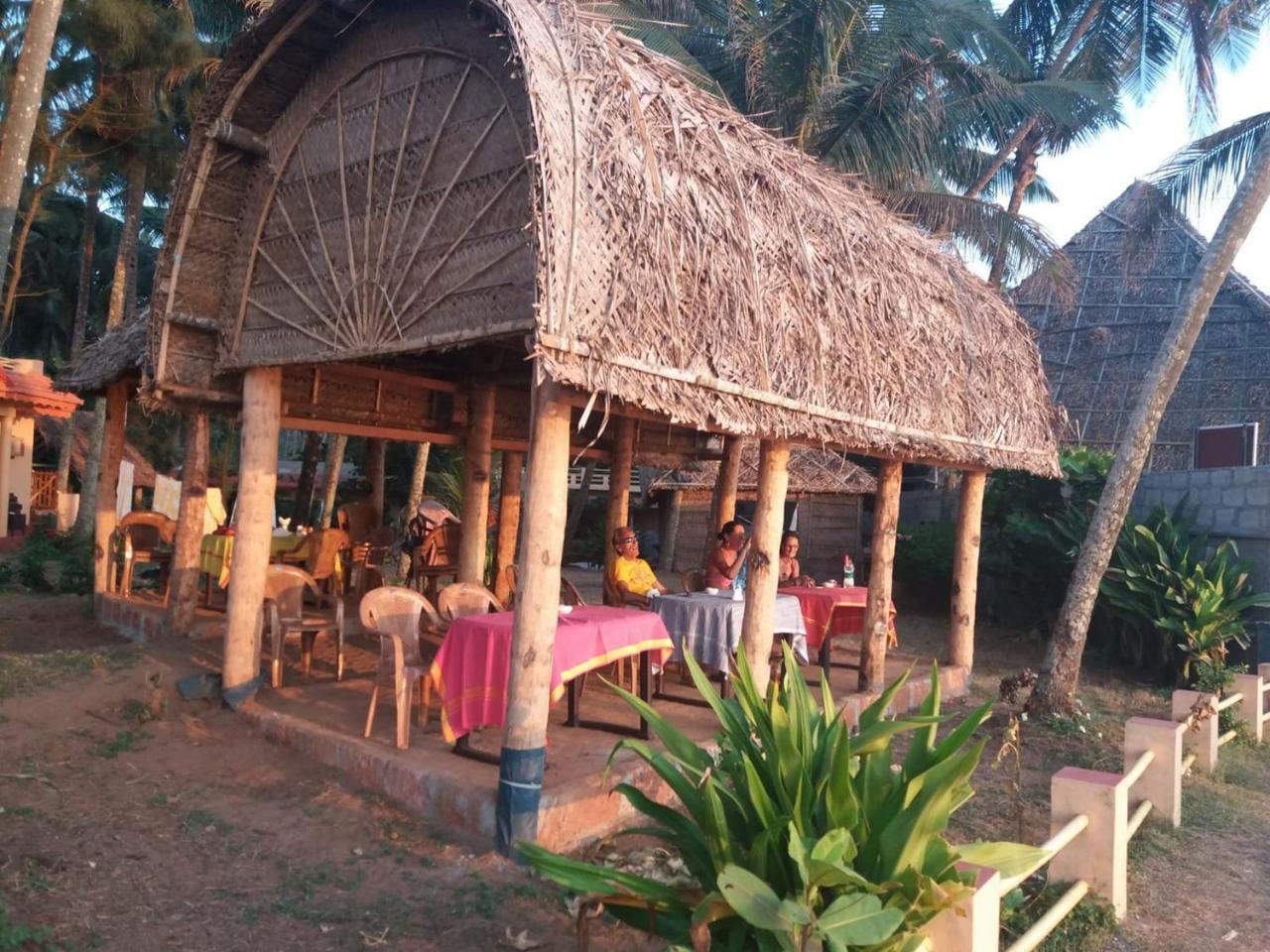 Sukriti Beach Resort Varkala Exteriér fotografie
